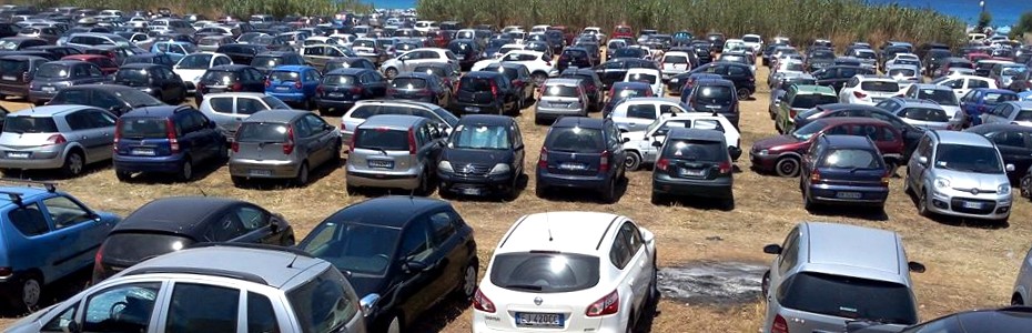 Capaci, parcheggio “Copacabana”: oltre al danno anche la disperazione