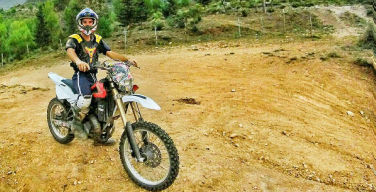 Precipita dalla montagna mentre fa motocross. Muore un ragazzo di Cinisi