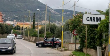 Raffiche di scirocco, danni nel palermitano. Cadono calcinacci nella caserma dei carabinieri di Carini