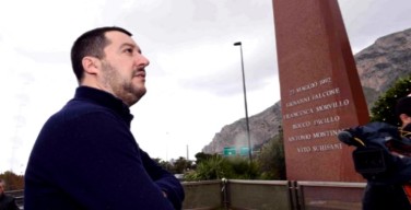 Matteo Salvini in Sicilia, si ferma alla stele di Capaci