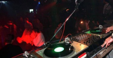 Lidi balneari trasformati in discoteche abusive a Isola delle Femmine: sanzioni per oltre 25 mila euro