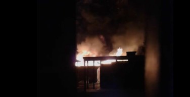 Incendio nella notte sul lungomare di Isola delle Femmine (VIDEO)