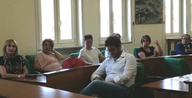 Raccolta differenziata, 18 sindaci contro l’ordinanza di Musumeci: “Servono più impianti”